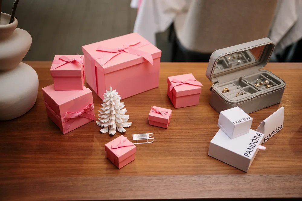 Ove praznične sezone biraj(mo) ljubav