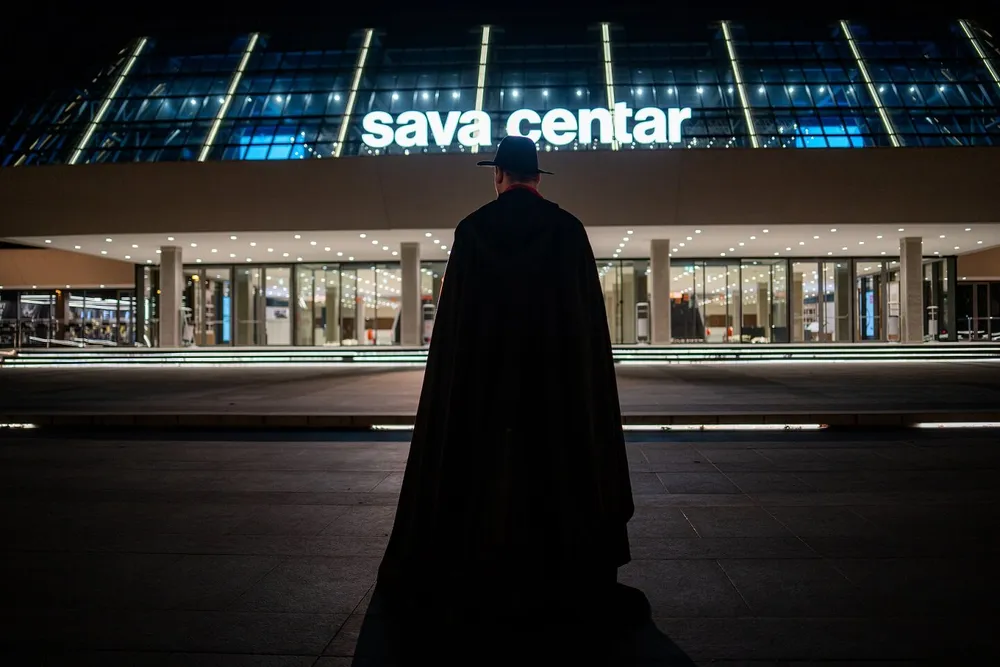 Pojavljivanje Fantoma širom Beograda kao najava mjuzikla  “Fantom iz opere”