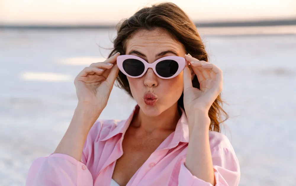 Leto u glavi, stil na koži