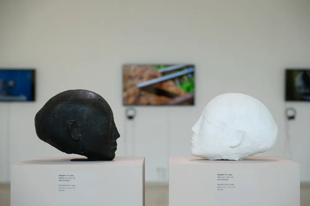 Javno vođenje kroz izložbu „Muzikalnost i skulpturalnost – Olga Jevrić“ u MSU