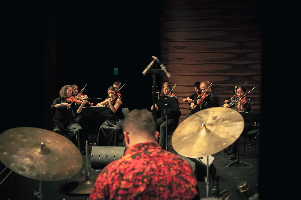 Protestna nota: Koncert džez kvarteta Schime i kamernog orkestra Muzikon u Botaničkoj bašti