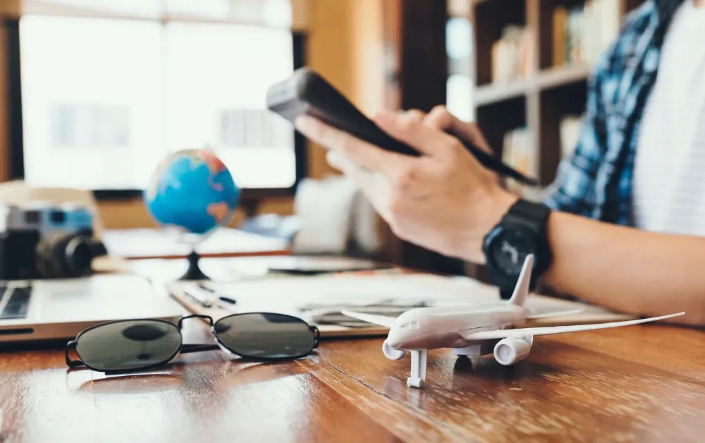 Osoba računa troškove za putovanje