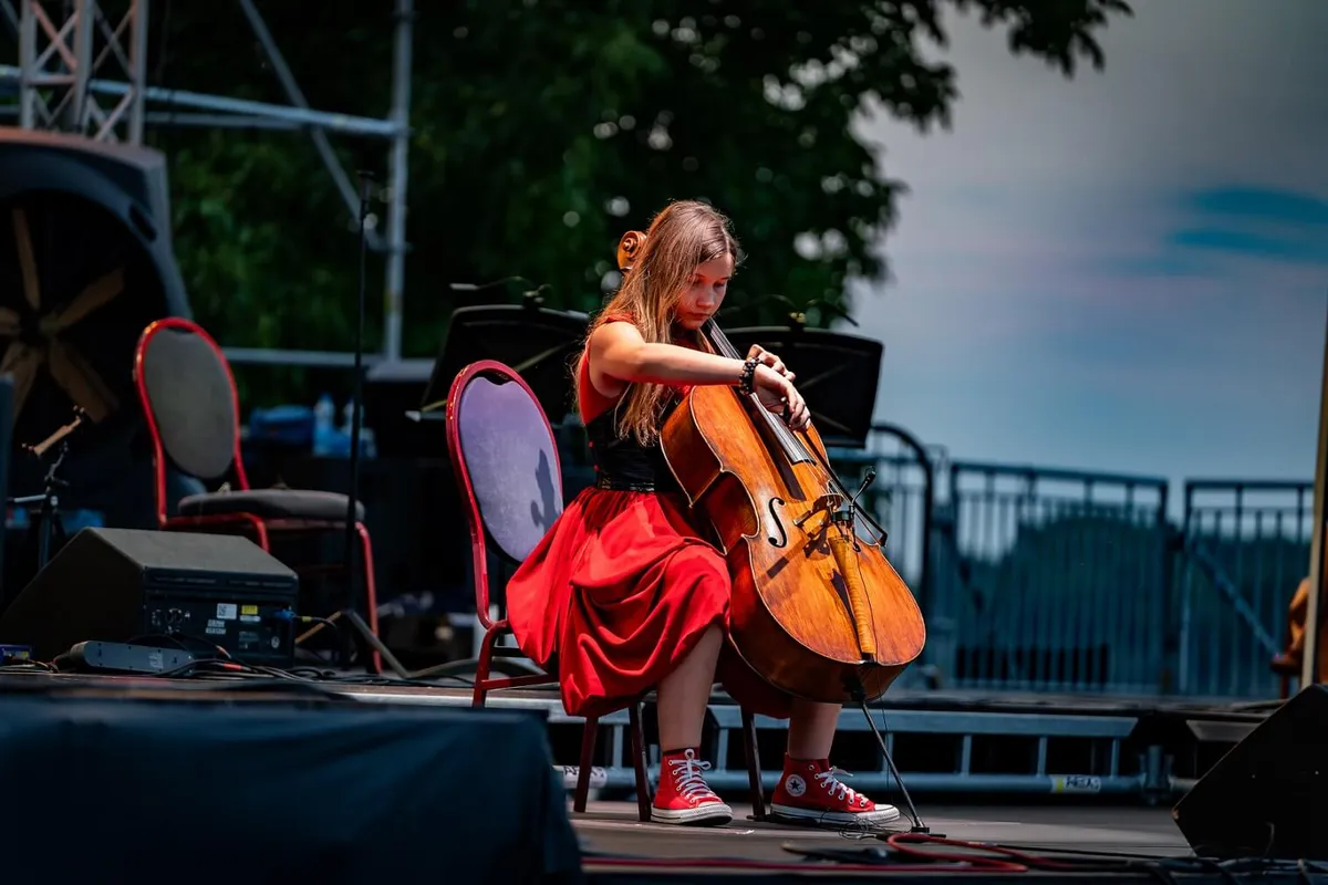Muzički događaj “Violončelo i srce“, 3. septembra na otvorenom