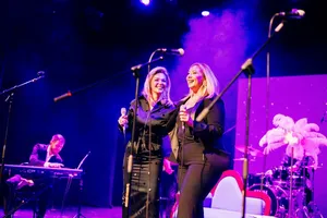 Praznični koncert Lene Kovačević ispunio Zvezdara teatar muzikom i emocijama