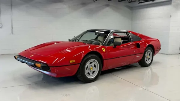 Ferrari 308 GTS iz serije Magnum, P.I. na prodaju