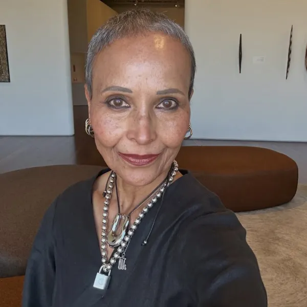 Prolećni modni trendovi za žene preko 50 godina