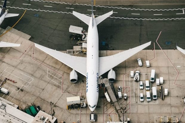 Problemi sa opremom izazivaju kašnjenja i otkazivanja letova na aerodromima u Njujorku i Filadelfiji
